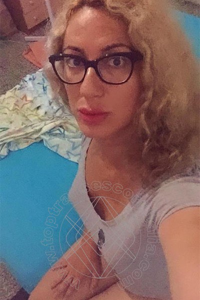 Foto selfie 16 di Aurora Maliziosa transescort Catania