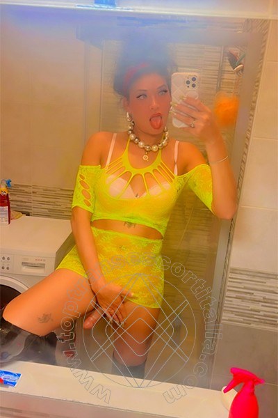 Foto selfie hot di Brunella Ricci transescort Milano