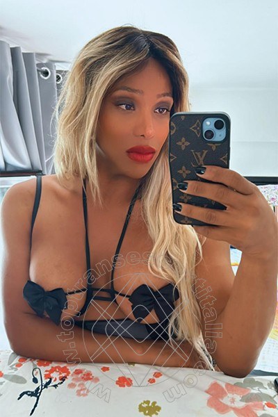Foto selfie 48 di Adriana transescort Napoli
