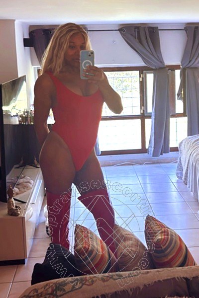 Foto selfie 60 di Adriana transescort Napoli