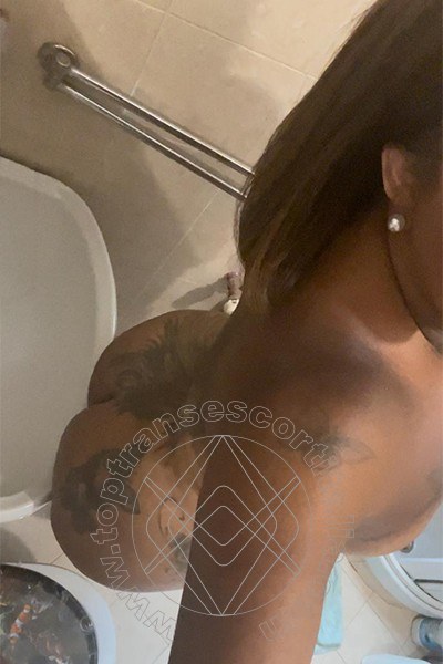 Foto selfie 1 di Isabella Oliver transescort Milano