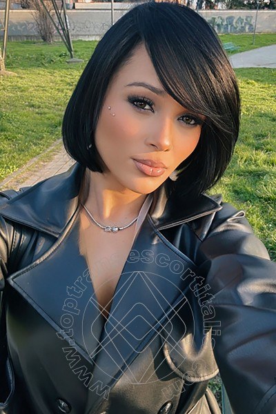 Foto selfie 25 di Rafaela Bastos transescort Rimini