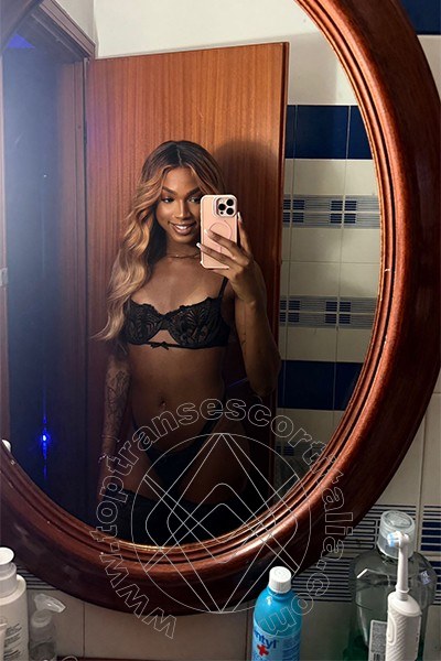 Foto selfie 8 di Antonella Veloso transescort Varese
