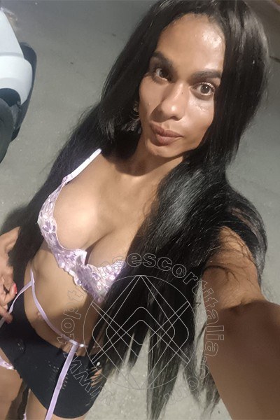 Foto selfie 3 di Kelly Hot Piccolina transescort Foligno