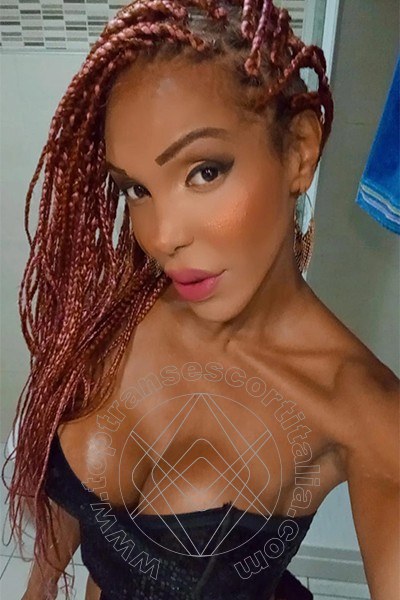 Foto selfie 42 di Wanessa Armani transescort Frosinone
