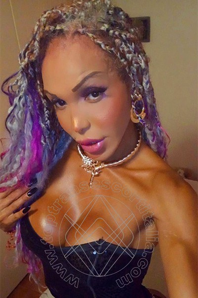 Foto selfie 20 di Wanessa Armani transescort Frosinone
