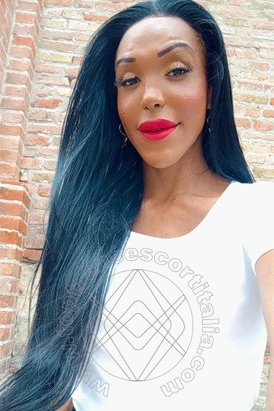 Foto selfie 17 di Wanessa Armani transescort Frosinone
