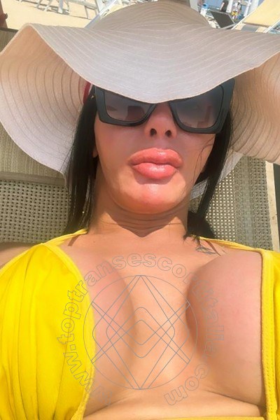 Foto selfie 8 di Helena Dias transescort Mantova