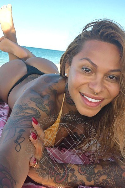 Foto selfie 21 di Alessandra Toledo Pornostar transescort Rimini