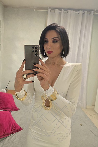 Foto selfie 3 di Nara transescort Marina Di Montemarciano