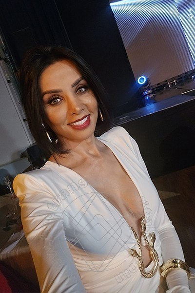 Foto selfie di Nara transescort Marina Di Montemarciano