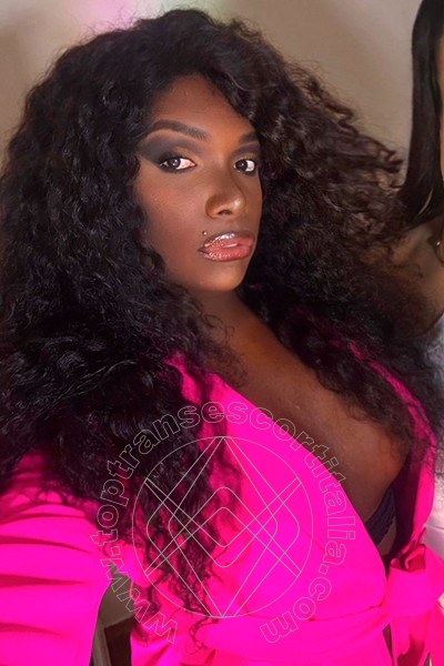 Foto selfie 9 di Karol Bombom transescort Londra