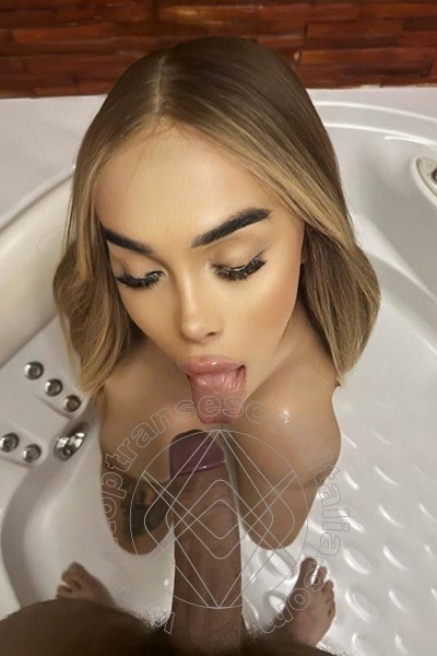 Foto selfie hot di Sara Luna transescort Grosseto