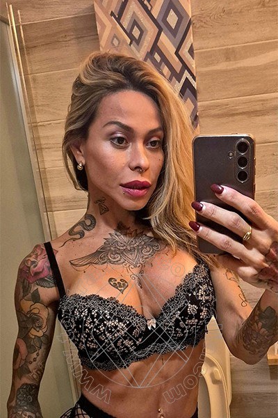 Foto selfie 7 di Alessandra Toledo Pornostar transescort Rimini