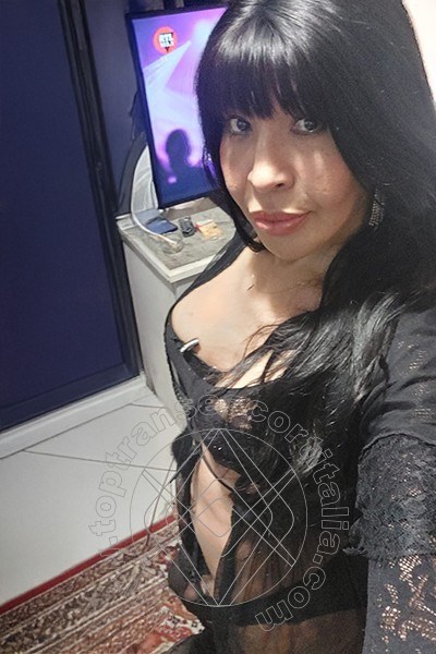 Foto selfie 19 di Tainá Oliveira transescort Prato