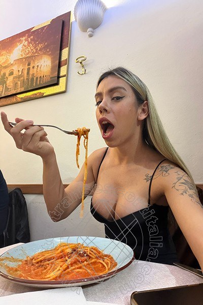 Foto selfie 8 di Pornostar Riane Mello transescort Roma