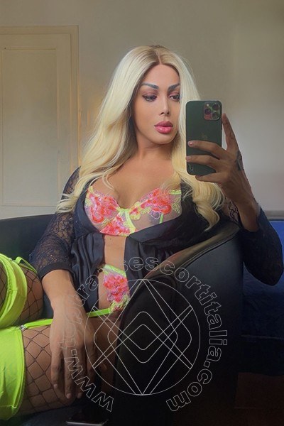 Foto selfie 3 di Camilla Brazil transescort Roma