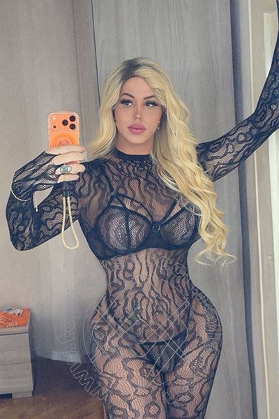 Foto selfie 3 di Yara rios transescort Napoli