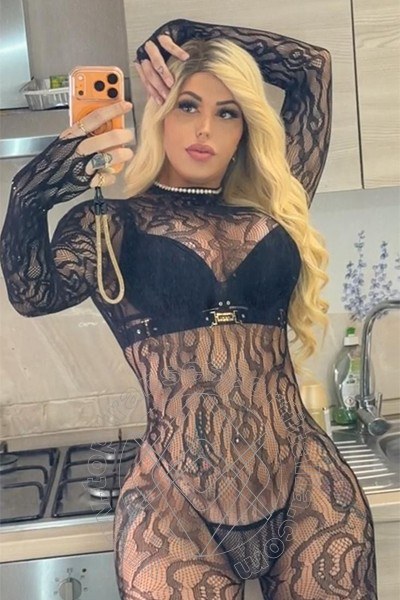 Foto selfie 2 di Yara rios transescort Napoli