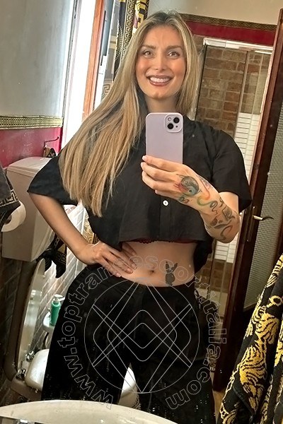Foto selfie 4 di Sarah Herrera transescort Viterbo