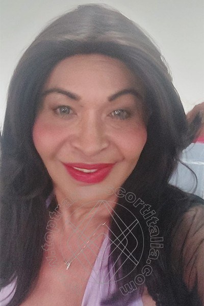 Foto selfie 4 di Tainá Oliveira transescort Prato