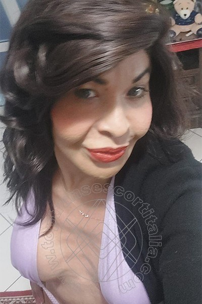 Foto selfie 3 di Tainá Oliveira transescort Prato