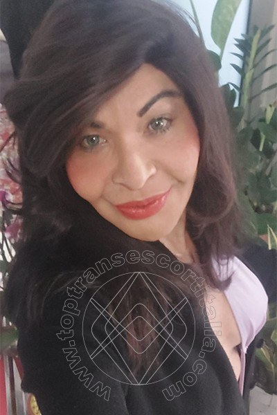 Foto selfie 1 di Tainá Oliveira transescort Prato