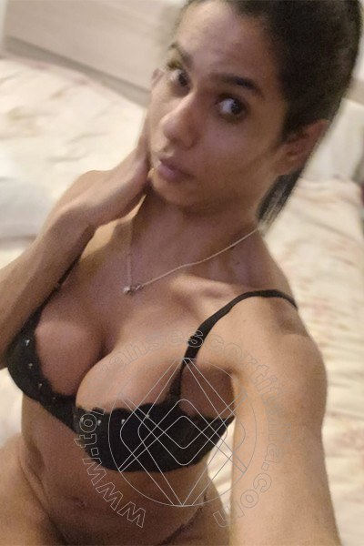 Foto selfie 2 di Kelly Hot Piccolina transescort Foligno