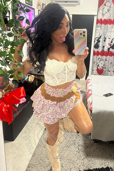 Foto selfie 70 di Jennifer Anguria Pornostar transescort Civitanova Marche