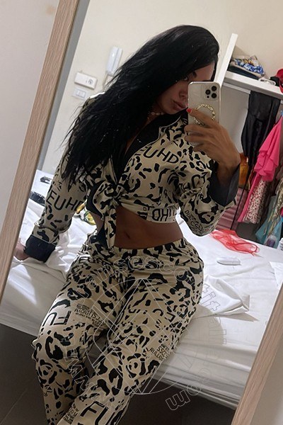 Foto selfie 42 di Jennifer Anguria Pornostar transescort Civitanova Marche