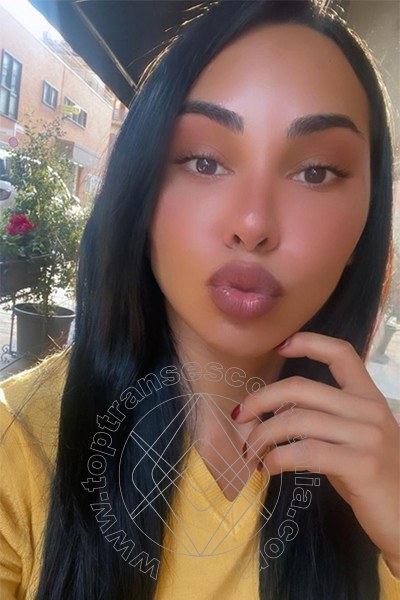 Foto selfie 41 di Jennifer Anguria Pornostar transescort Civitanova Marche