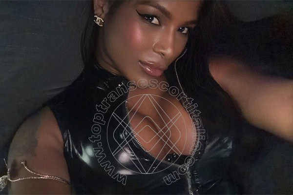 Foto selfie 10 di Jasmine Fox transescort Milano