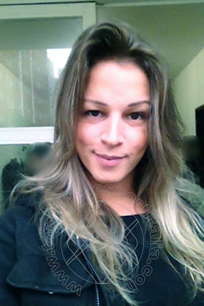 Foto selfie 40 di Dany de Castro Pornostar transescort Treviso