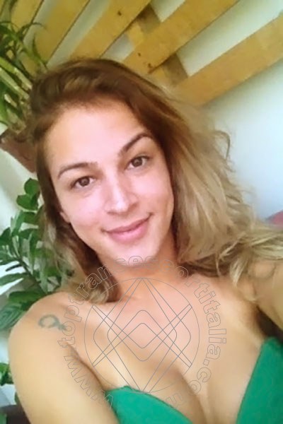 Foto selfie 21 di Dany de Castro Pornostar transescort Treviso