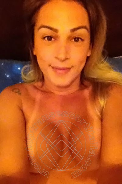 Foto selfie 15 di Dany de Castro Pornostar transescort Treviso