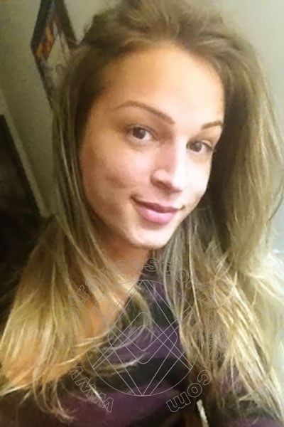 Foto selfie 29 di Dany de Castro Pornostar transescort Treviso