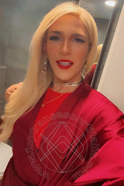 Foto selfie 32 di Giulia Araujo transescort Torino