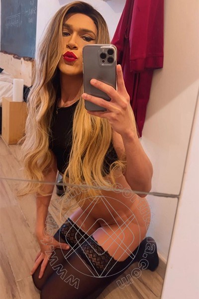 Foto selfie 16 di Giulia Araujo transescort Torino