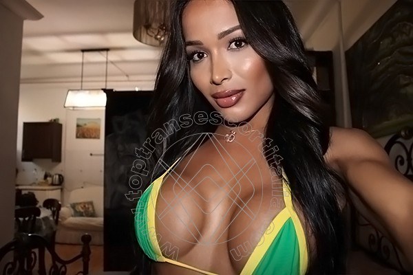 Foto selfie di Angel Jade Pornostar transescort Lecce