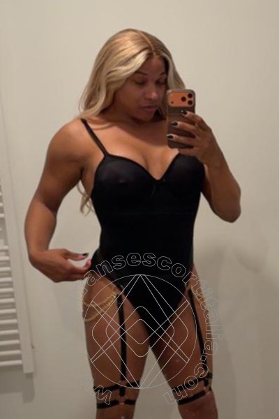 Foto selfie 8 di Adriana transescort Napoli