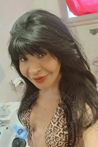 Foto selfie 1 di Tainá Oliveira transescort Prato