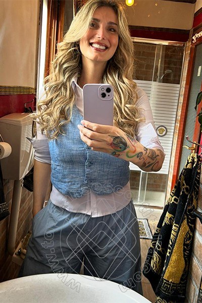 Foto selfie 1 di Sarah Herrera transescort Viterbo