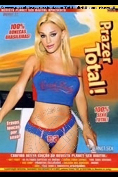 Foto frontale della copertina del film di Cinzia Pornostar transescort Crotone